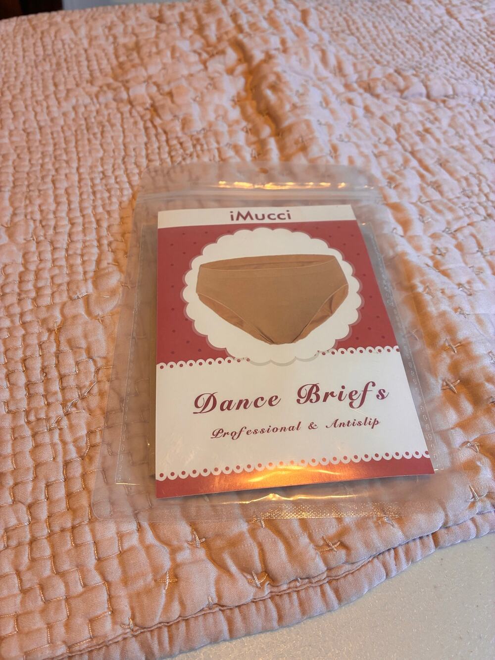 iMucci Girls Dance Briefs Child Small Nude Beige Ballet Gymnastics NWT 8C12